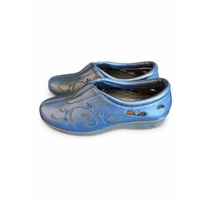 Comfortview Womens Blue Slip On Floral Embossed Comfort Shoe Size 7.5